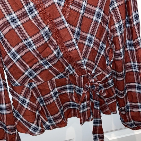 Plaid Surplice Tie-Waist Long Sleeve Top - Picture 6 of 7